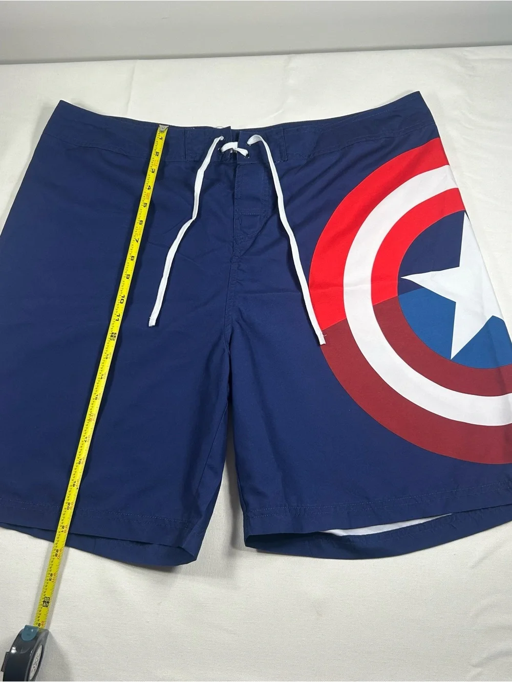 Marvel Comics Captain America Shield Men's XL Swim Board Shorts Surf Trunks EUC